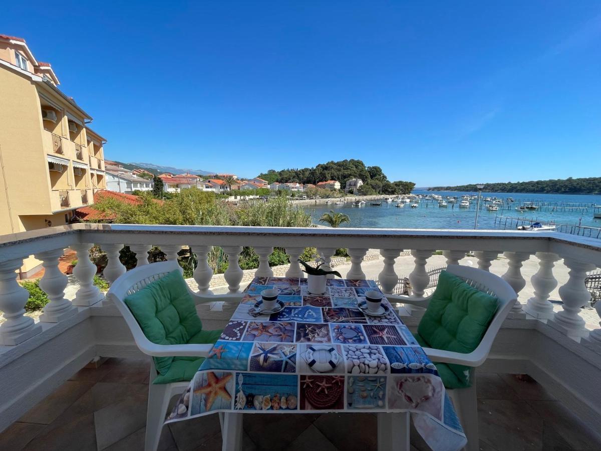 Apartmani Ruzarija Rab Town Luaran gambar